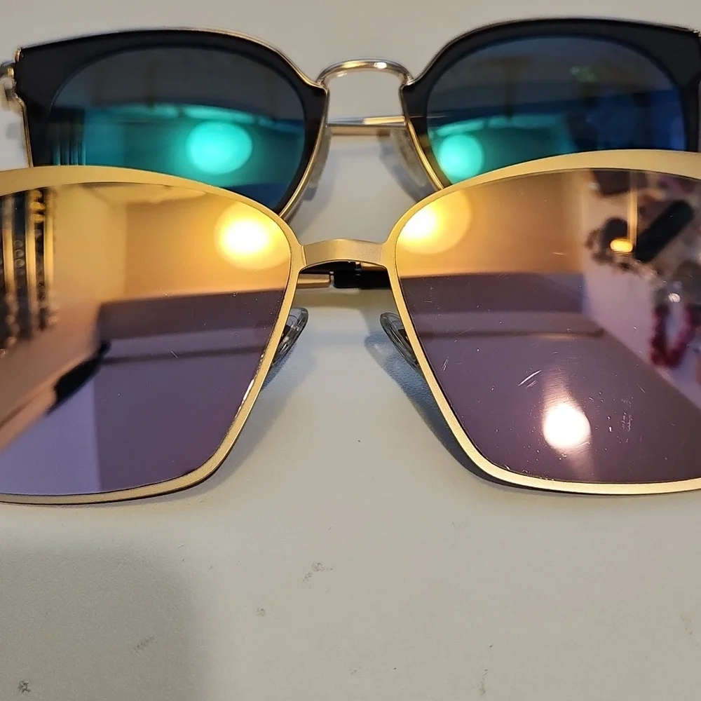 Lot Of 4 Mirrored Sunglasses - Picture 2 of 4